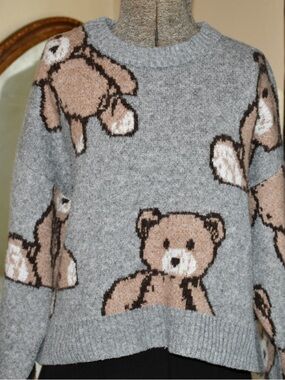 Forever 21 Gray Crewneck Sweater with Tan Teddy Bear Motif